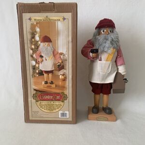 Grandeur Noel 2000 Collector's‎ Edition 17" Wooden Santa Nutcracker Toy Maker